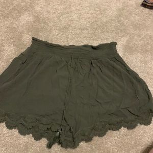 Shorts / size XL